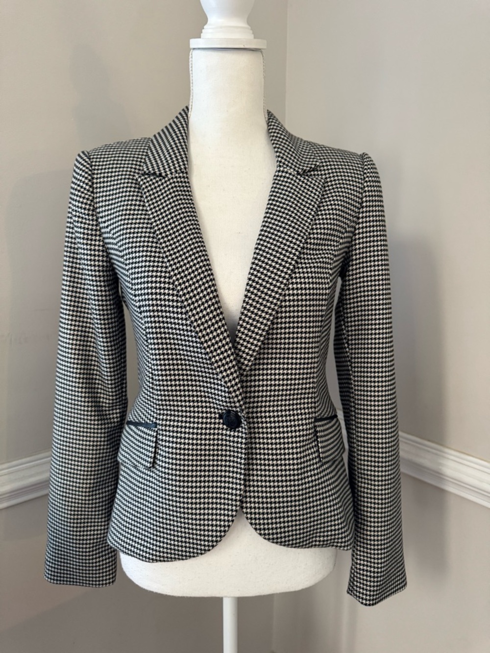 White House Black Market Black & White Houndstooth Blazer - Picture 2 of 5